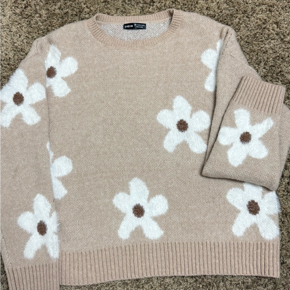 SHEIN Beige Floral Crew Neck Sweater